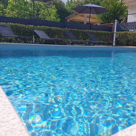 Apartmani Melanie โปเรช ภายนอก รูปภาพ