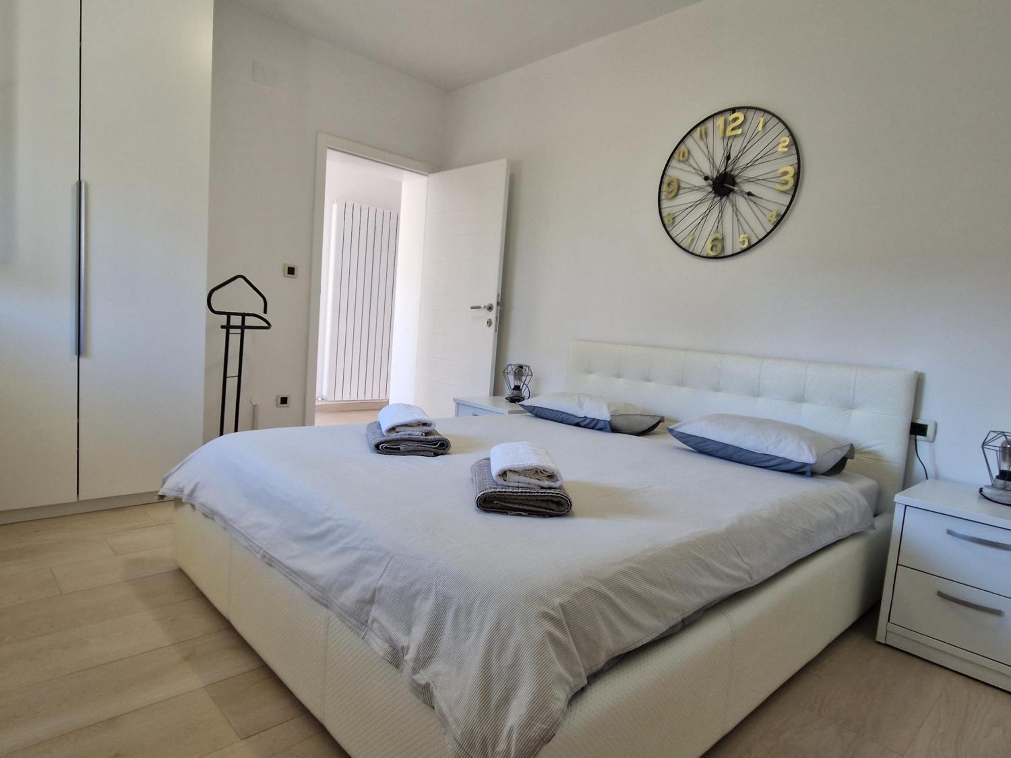 Apartmani Melanie โปเรช ภายนอก รูปภาพ